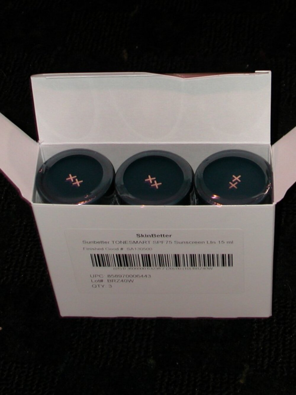 3 Pack - Skinbetter Science Sunbetter TONE SMART SPF 75 Sunscreen Lotion 04/27 - Picture 4 of 4